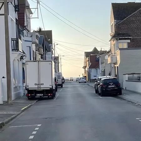 A 100m De La Merlimont